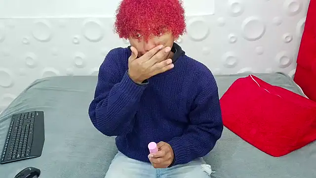 felipecams123 online show from 12/05/25, 01:38