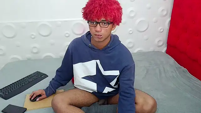 felipecams123 online show from 11/28/25, 08:20