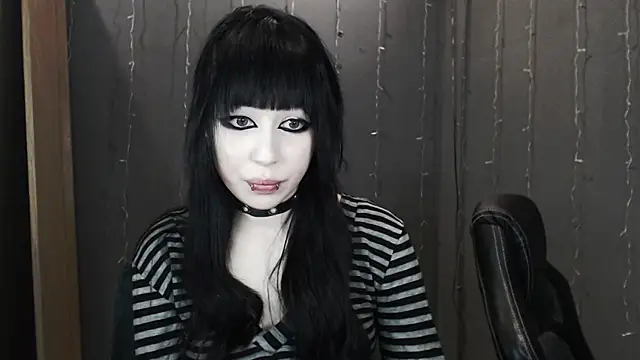  LUCY LAVE online show from 03/31/26, 11:18