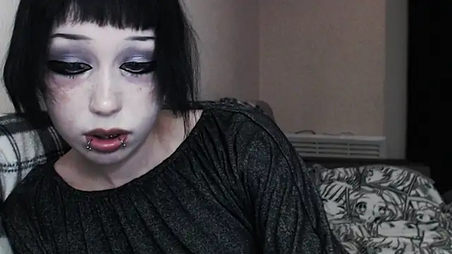  LUCY LAVE online show from 10/27/25, 11:05