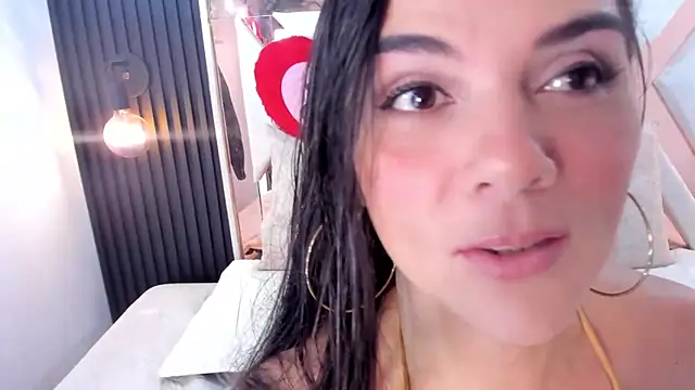 Alijohansonn online show from 04/16/26, 07:03