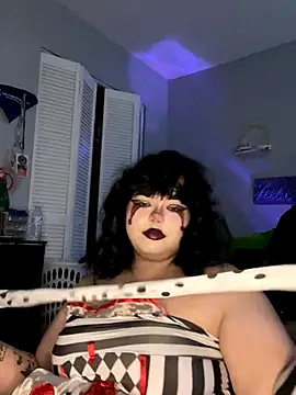 Snapshot of tiabxby chatting on 10/19/25, 01:03 tiabxby online show from 10/19/25, 01:03