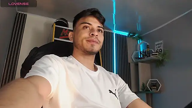 Bastian MCcormick online show from 10/08/25, 12:07