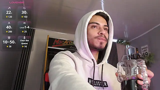 Bastian MCcormick online show from 12/20/25, 12:19