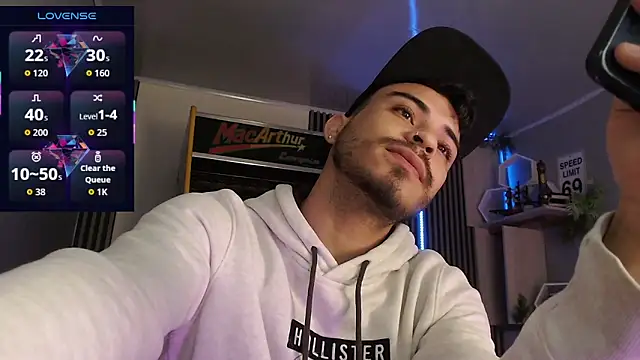 Bastian MCcormick online show from 12/21/25, 08:27