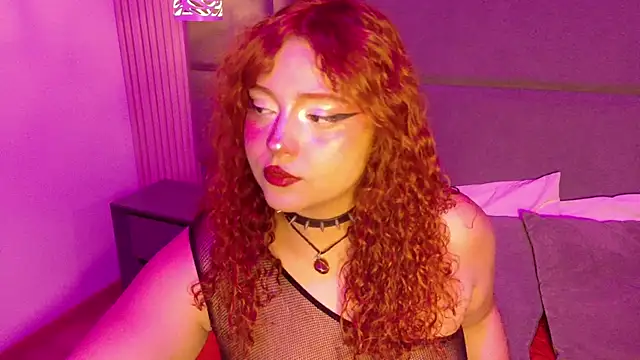 SamanthaaReed online show from 11/12/25, 04:27