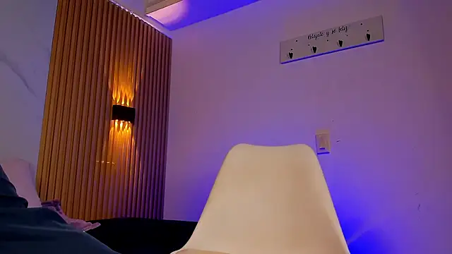 IM DAREN online show from 04/29/26, 03:54
