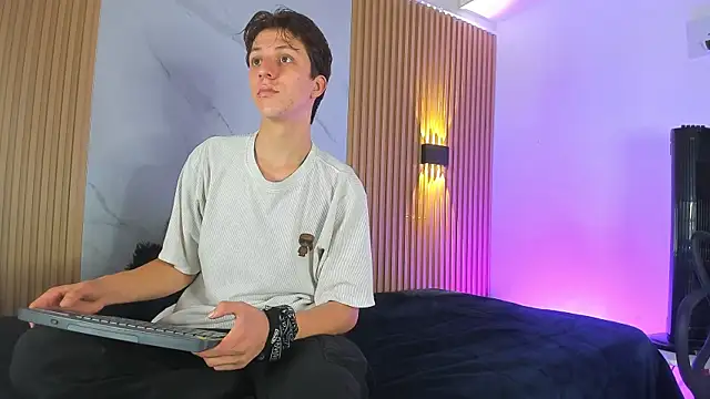 IM DAREN online show from 11/04/25, 11:36