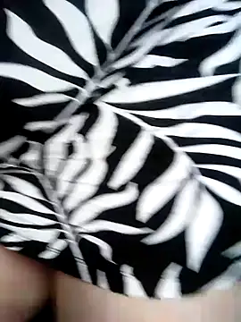 Snapshot of Troiavaca chatting on 10/02/25, 01:36 Troiavaca online show from 10/02/25, 01:36