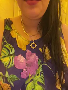 Snapshot of Bold-arabic-vibes chatting on 07/17/26, 04:15 Bold-arabic-vibes online show from 07/17/26, 04:15