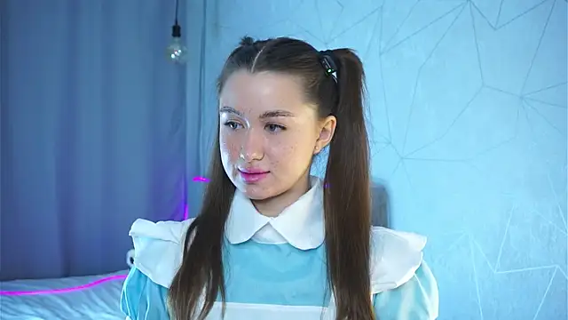 Snapshot of vvillywonka chatting on 11/11/25, 01:55 vvillywonka online show from 11/11/25, 01:55