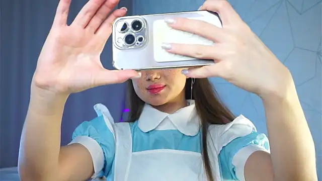 Snapshot of vvillywonka chatting on 12/18/25, 01:44 vvillywonka online show from 12/18/25, 01:44