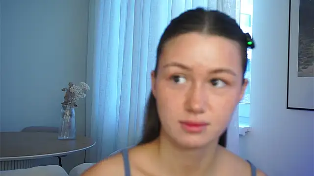 Snapshot of vvillywonka chatting on 07/15/26, 01:56 vvillywonka online show from 07/15/26, 01:56