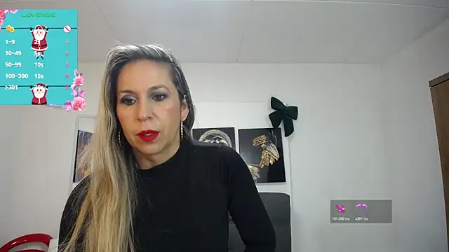 Snapshot of DianaPearls chatting on 12/03/25, 10:36 DianaPearls online show from 12/03/25, 10:36