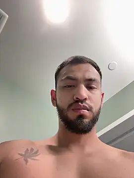 Yinigi online show from 10/18/25, 01:24