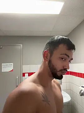 Yinigi online show from 09/20/25, 01:32