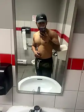 Yinigi online show from 01/17/26, 04:05