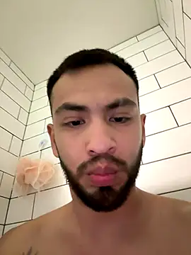 Yinigi online show from 10/10/25, 08:20