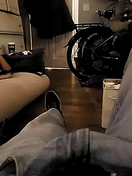 Snapshot of djcarey369159 chatting on 11/11/25, 11:20 djcarey369159 online show from 11/11/25, 11:20