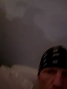 Snapshot of djcarey369159 chatting on 10/03/25, 01:20 djcarey369159 online show from 10/03/25, 01:20