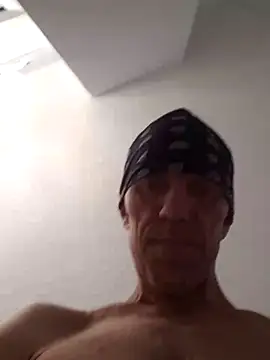 Snapshot of djcarey369159 chatting on 10/04/25, 06:09 djcarey369159 online show from 10/04/25, 06:09