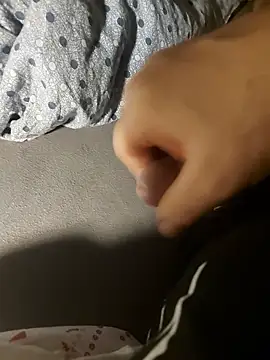 nikfu274 online show from 09/19/25, 04:05