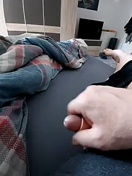 nikfu274 online show from 04/08/26, 07:43