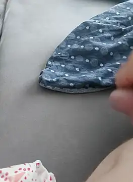 nikfu274 online show from 10/05/25, 07:32