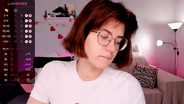 BellaCaress online show from 11/29/25, 02:34