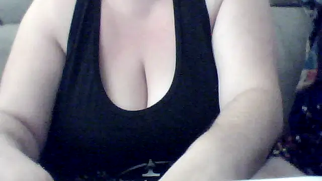 Valendra  online show from 10/12/25, 07:32