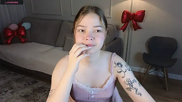 patriciapink online show from 03/23/26, 08:03