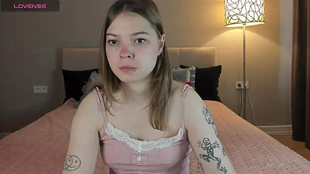 patriciapink online show from 11/19/25, 09:20