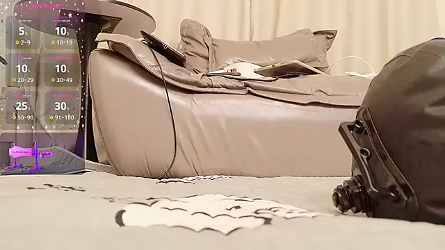 fox-yiyi online show from 04/12/26, 11:57