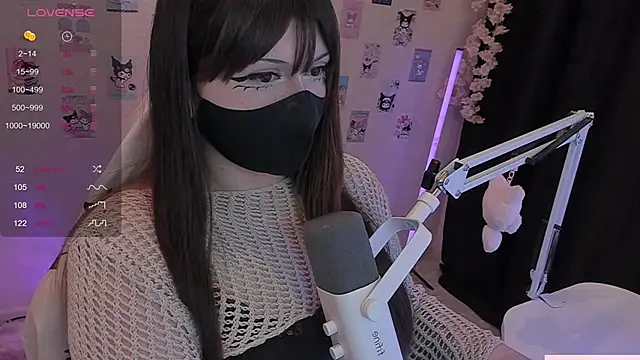 -Nanamin- online show from 05/18/26, 07:51
