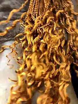 Kikie23 online show from 11/19/25, 08:31