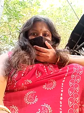 Hotty-rosni online show from 12/18/25, 10:08