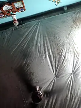 Hotty-rosni online show from 10/28/25, 11:14