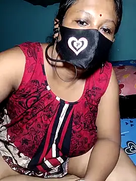 Snapshot of Hotty-rosni chatting on 09/08/25, 11:15 Hotty-rosni online show from 09/08/25, 11:15