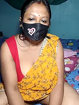 Snapshot of Hotty-rosni chatting on 09/24/25, 10:27 Hotty-rosni online show from 09/24/25, 10:27