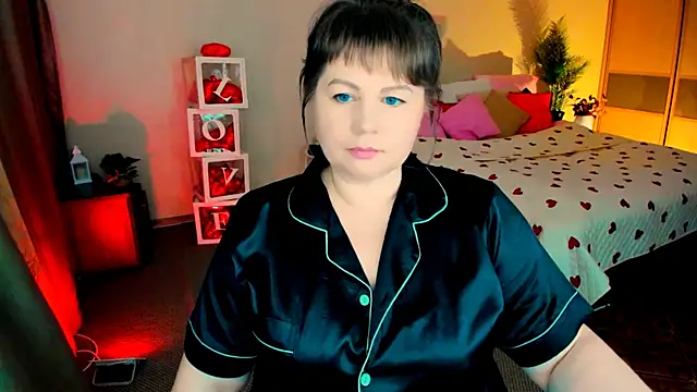 Snapshot of CrystaalStaar chatting on 02/18/26, 07:32 CrystaalStaar online show from 02/18/26, 07:32