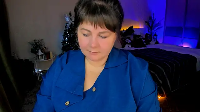 CrystaalStaar online show from 12/17/25, 12:10