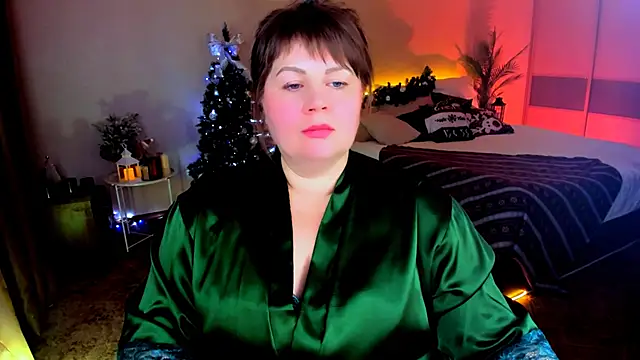 CrystaalStaar online show from 12/13/25, 08:04