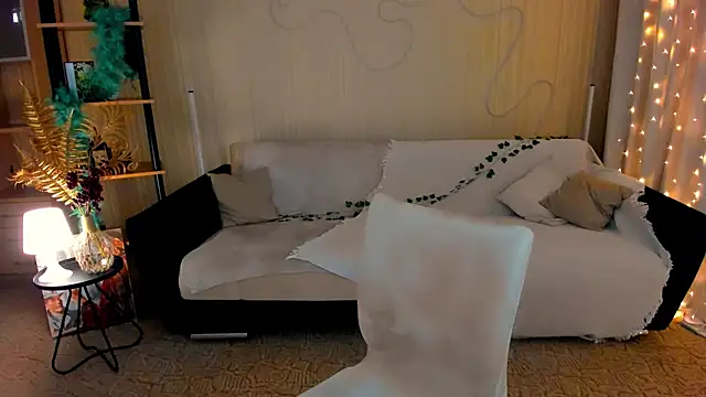 Snapshot of CrystaalStaar chatting on 01/14/26, 06:44 CrystaalStaar online show from 01/14/26, 06:44