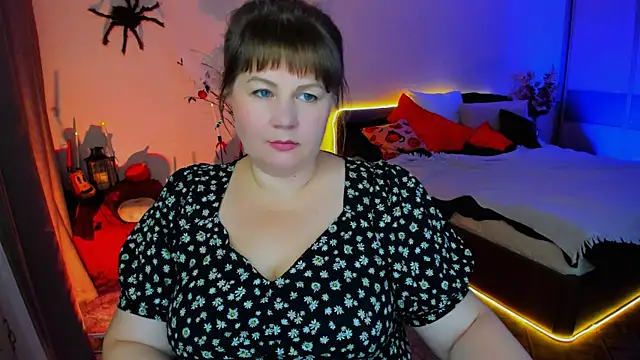 CrystaalStaar online show from 11/03/25, 07:50