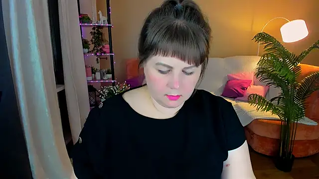 CrystaalStaar online show from 10/13/25, 07:26