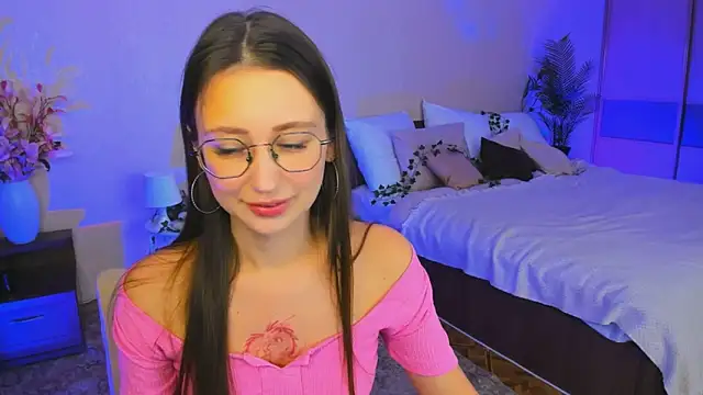 YourLovellyStory online show from 10/02/25, 11:24