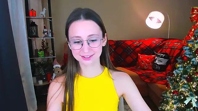 YourLovellyStory online show from 12/17/25, 04:34