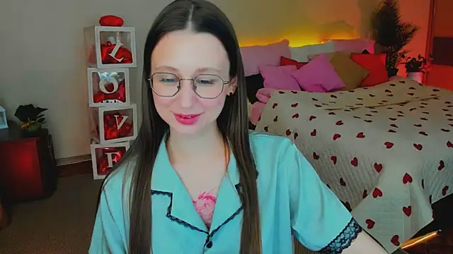 Snapshot of YourLovellyStory chatting on 02/19/26, 12:46 YourLovellyStory online show from 02/19/26, 12:46