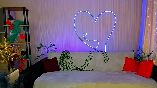 YourLovellyStory online show from 05/27/26, 12:23