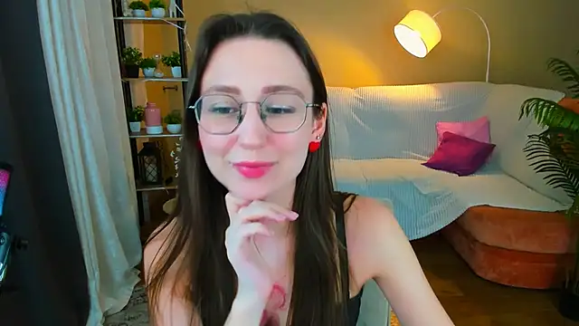 YourLovellyStory online show from 11/07/25, 04:44